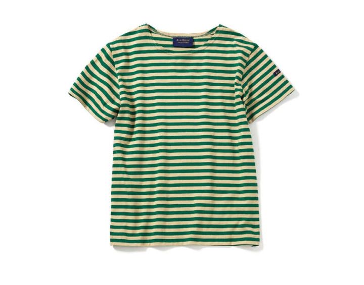 大人マリンをイメージしたグリーン×ベージュの上質なボーダー。￥16,500（ルミノア／ギャルリー・ヴィー 丸の内店）