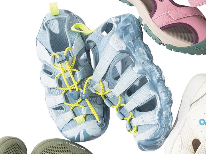 キーンのサンダル