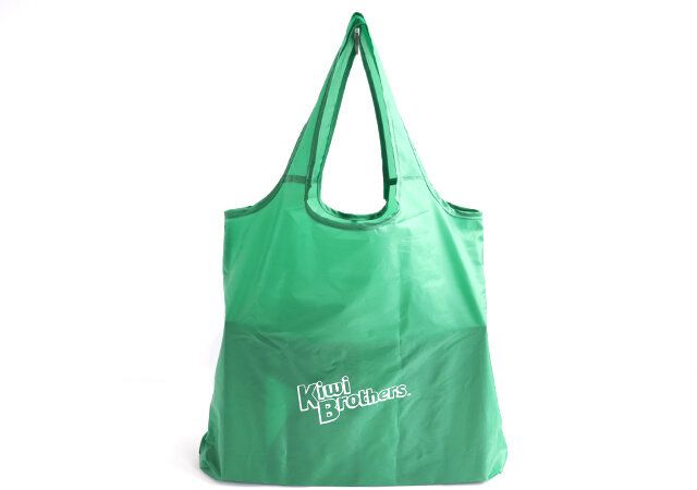 キウイブラザーズ グリーンのぬいぐるみエコバッグロゴ
