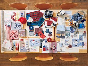 ファミリアの数々のグッズ