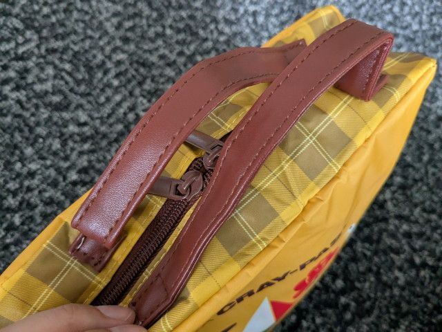 クレパス柄文具ポーチ持ち手