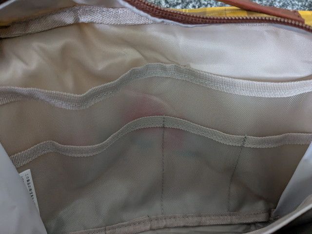 クレパス柄文具ポーチメッシュポケット