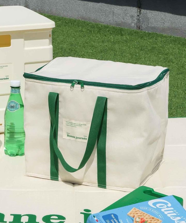 画像1: 出典：3COINS