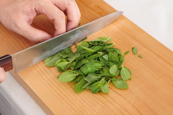 ミントを切る