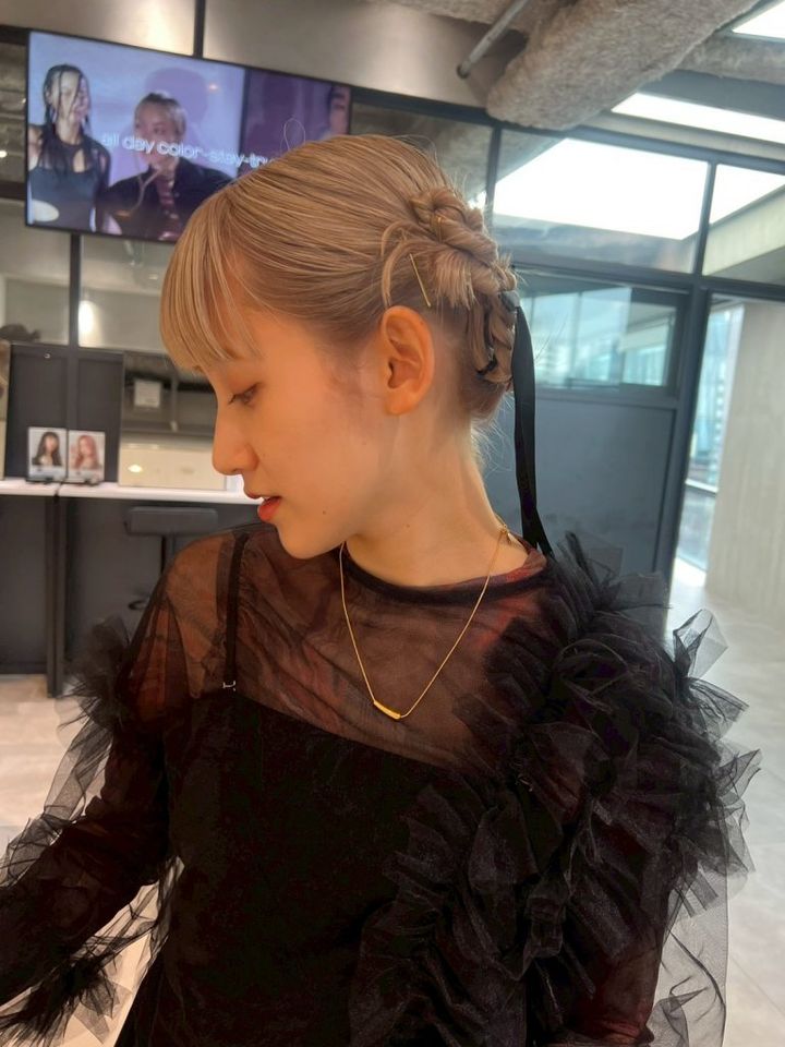 ボブのまとめ髪おすすめスタイル7選。簡単・崩れにくいアレンジ術を美容師が解説