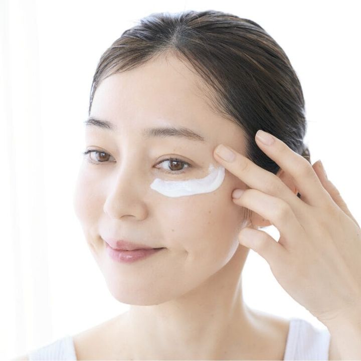 下まぶたのスキンケア