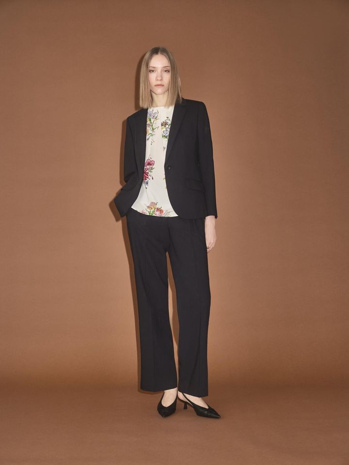 画像3: 50代からの女性をサポートする新しい服