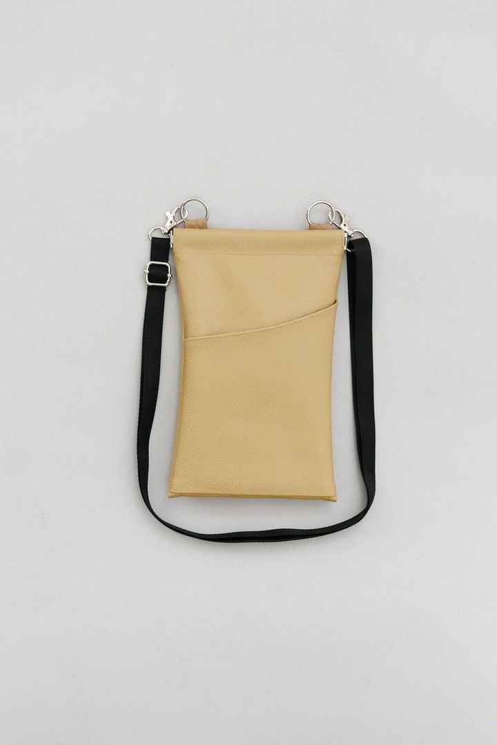 「楽スポっワイド（オーロラ）」に付属のスマートフォンケース