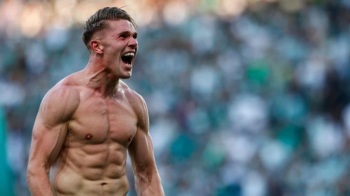 今季52試合54得点の怪物、絶不調の世界的名門へ117億円で移籍か