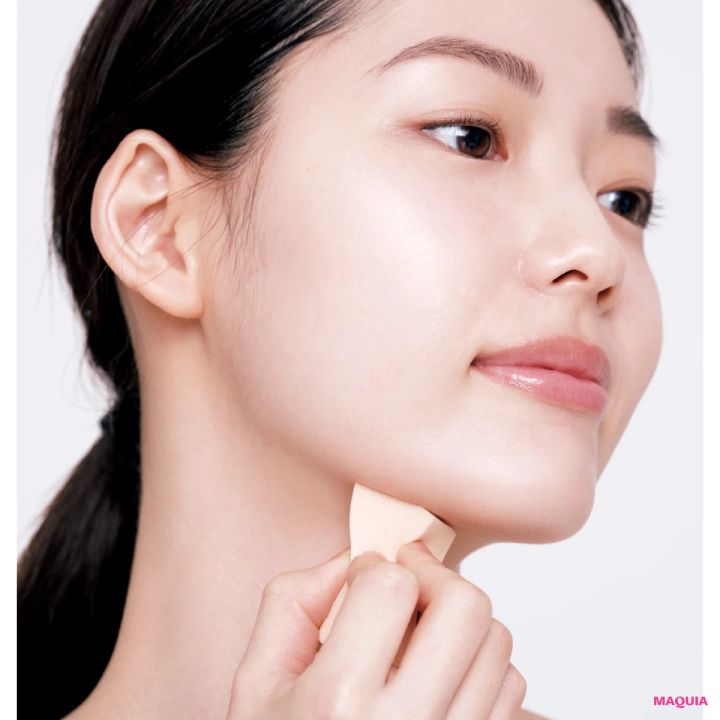 小顔度UPさせたいならフェイスラインは 線入れ＆スポンジぼかし