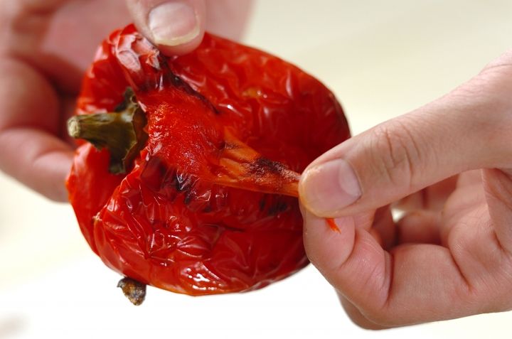 焼きパプリカのカプレーゼ風の作り方1