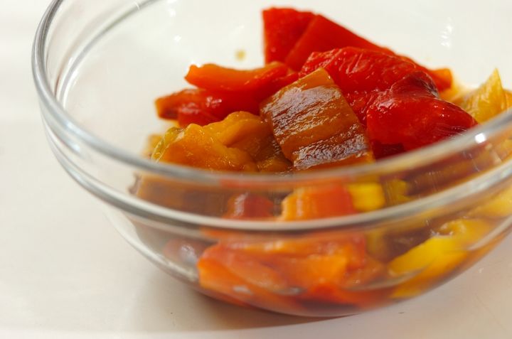 焼きパプリカのカプレーゼ風の作り方2