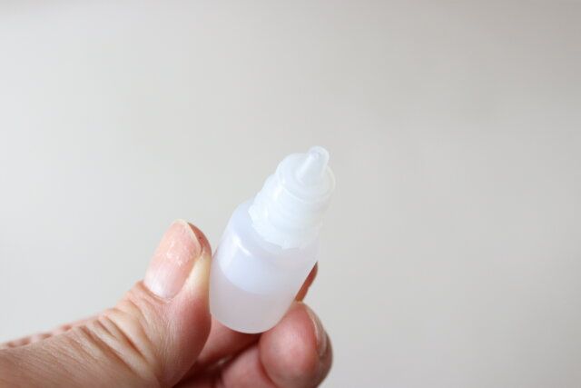 ダイソーのドロップ容器は1滴ずつ出せる