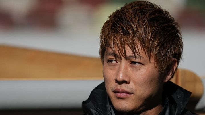 元天才選手や日本代表OB、“老人”に変装も2分で「本気モード」に…街のフットサル大会を制す