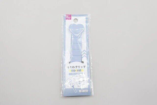 ダイソー うちわグリップ（ブルー） パッケージ