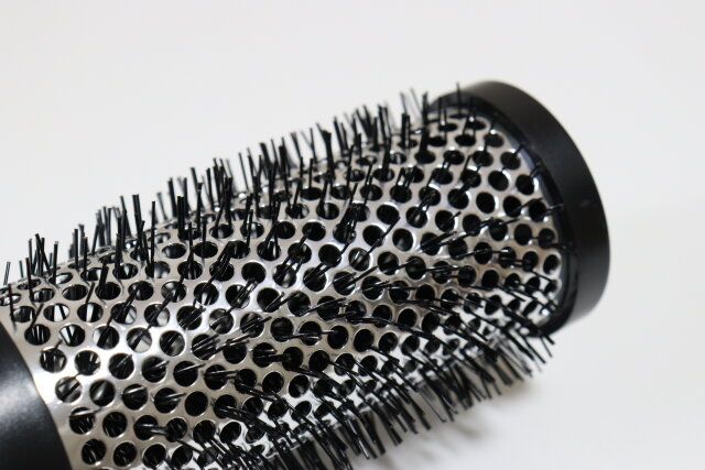 ロールヘアブラシ（24.3cm×6cm） 構造