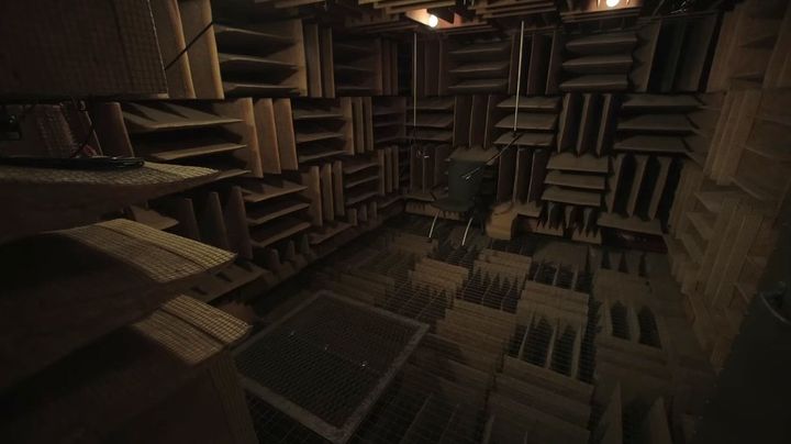 オーフィールド研究所の無響室