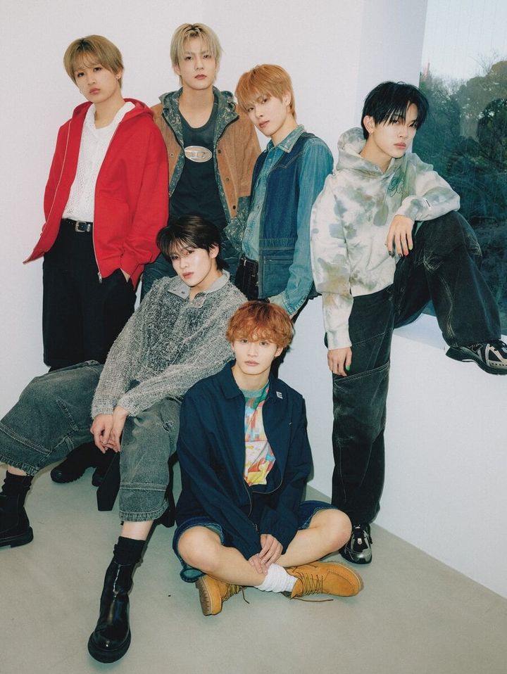 JO1、INIが所属するLAPONEの末っ子ボーイズグループ・DXTEEN（ディエックスティーン）の6人