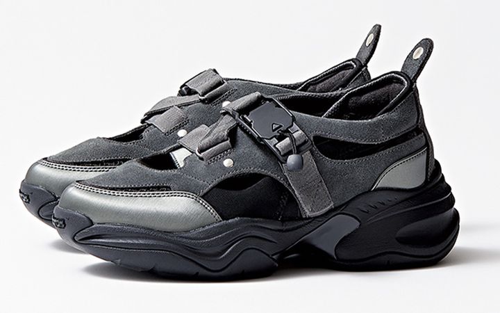 OAOの厚底のスニーカーサンダル