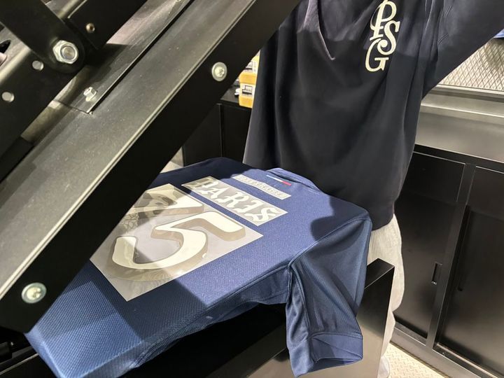 PARIS SAINT-GERMAIN STORE HARAJUKU（パリサンジェルマンストアハラジュク）＠1階