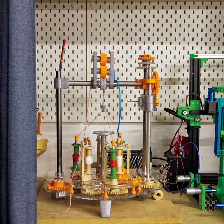 3Dプリンターを利用して作られたブレイディングマシン