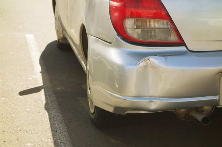 当て逃げした人の車に同乗していたら、法的責任を問われる？（画像はイメージ）