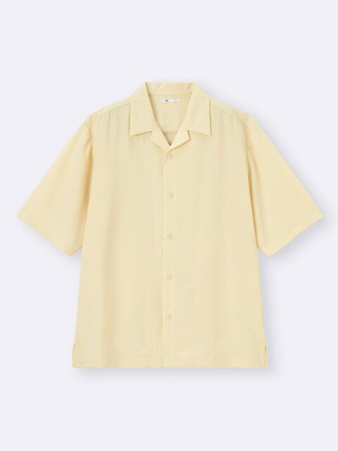 GUのオープンカラーシャツ