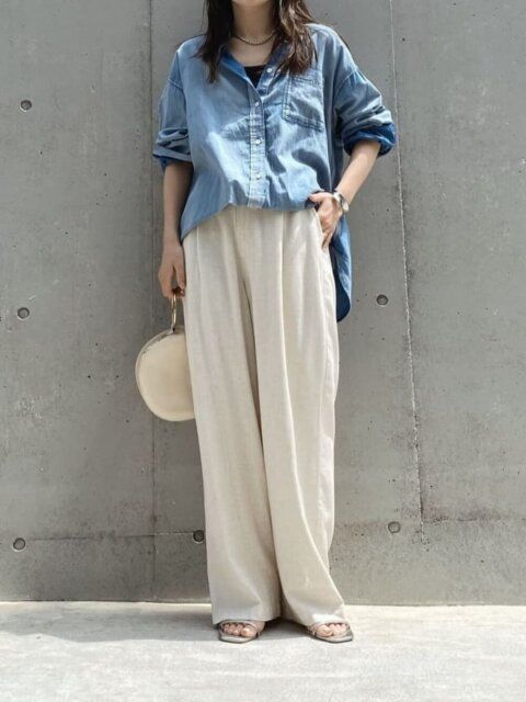 白パンツのコーデ1