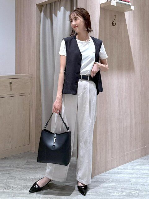白パンツのコーデ3