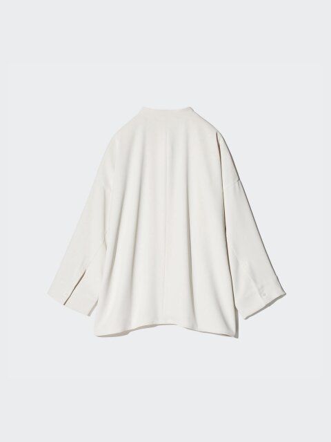 ユニクロ ドレープブラウス／7分袖 OFF WHITE 後ろ側