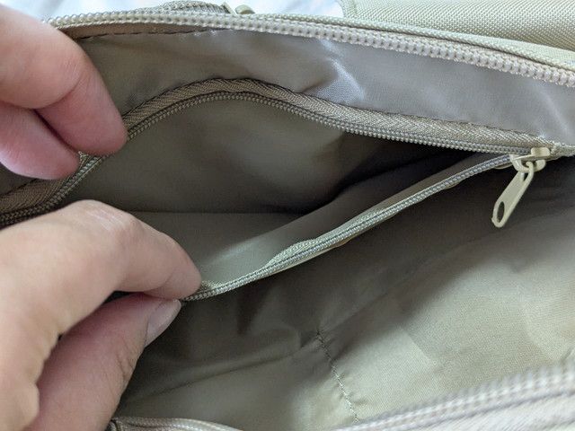 多機能ボディバッグ内ポケット