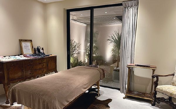 YVESJU SALON（イヴジュ）