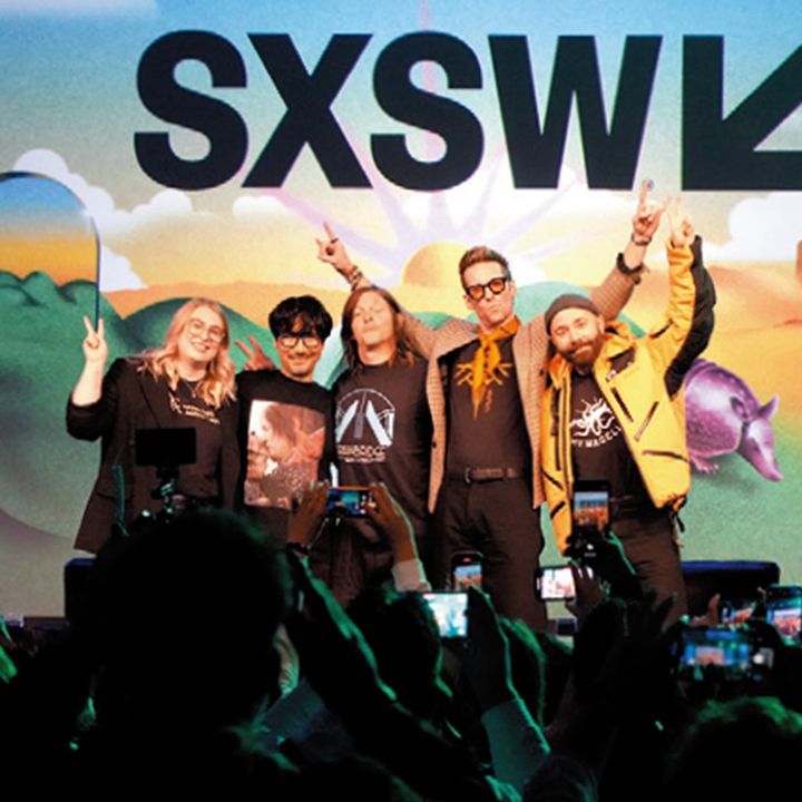 ノーマン・リーダス、 トロイ・ベイカー、ウッドキッド、クリスティンと映る小島秀夫