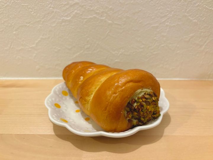 季節のコロネ（ドバイチョコレート）