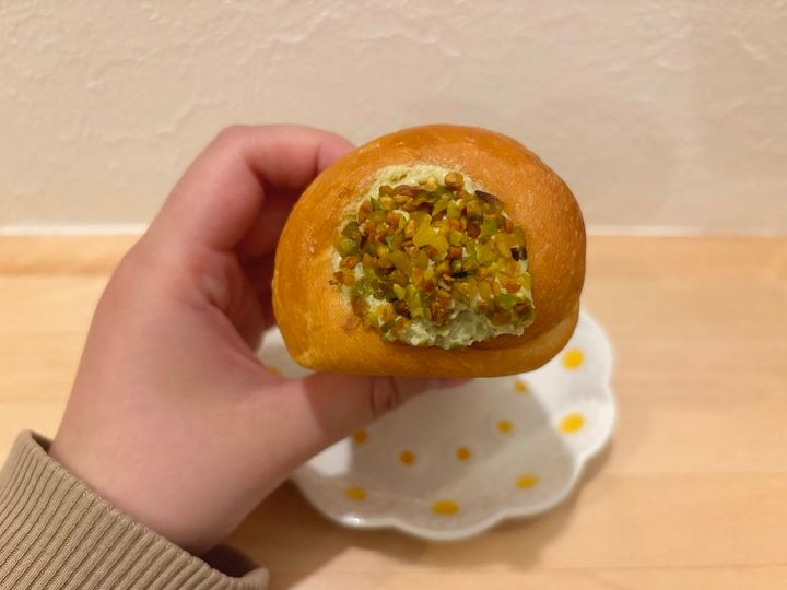 季節のコロネ（ドバイチョコレート）