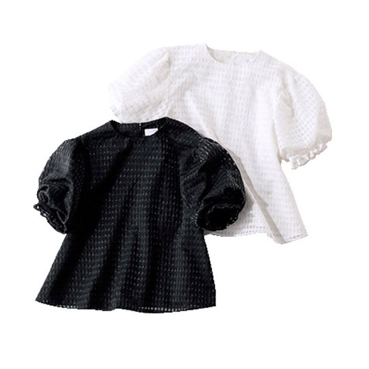 シアーなチェック柄の主役級ブラウス