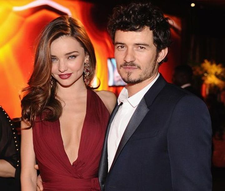 画像: オーランド・ブルームが元妻ミランダ・カーとエヴァン・シュピーゲルと子どもの卒業式へ