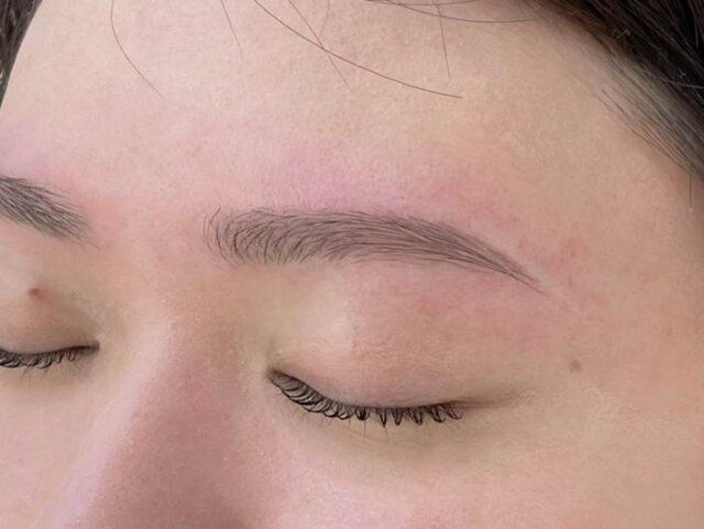 眉毛のポイント