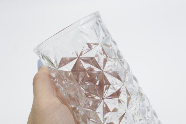 ダイソー 割れにくい花瓶 フラワーベース（Bタイプ） デザイン