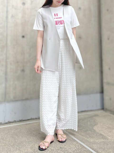 ロゴTシャツコーデ2