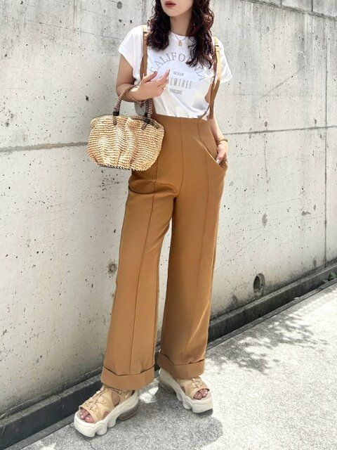 ロゴTシャツコーデ4