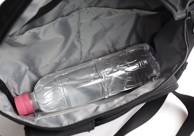 宝島社付録のDODの立体ポケット付き多機能ボディバッグBLACK8