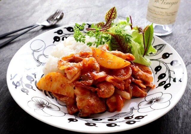 豚バラと新じゃがのポークチャップ