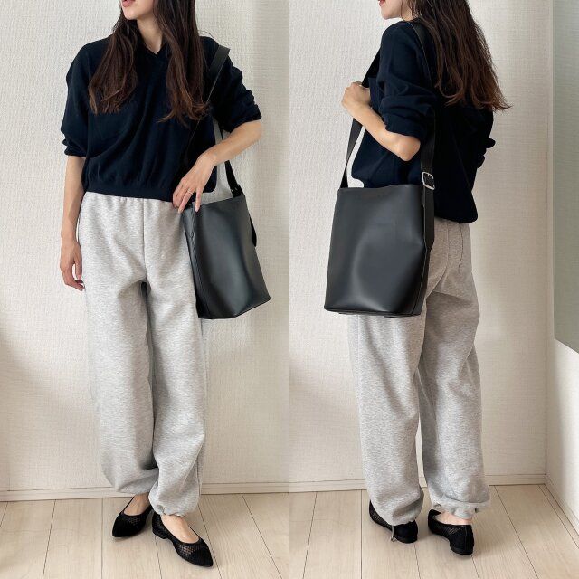 スウェットパンツも上品に
