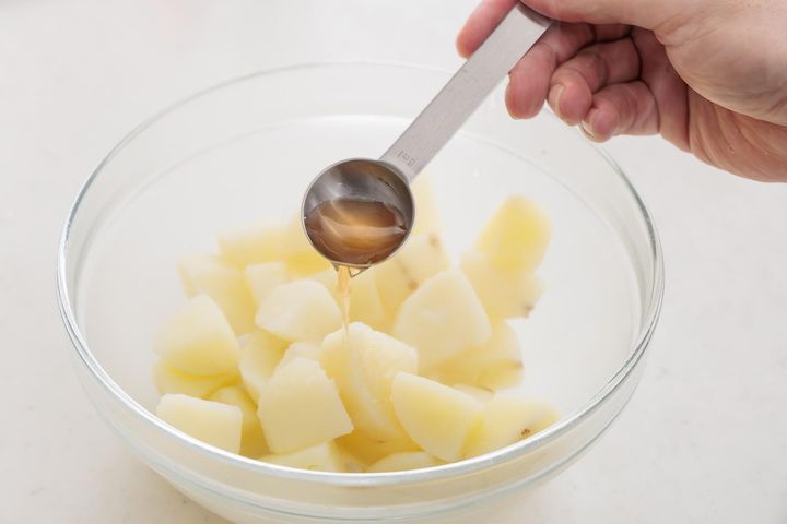 酢をふりかける