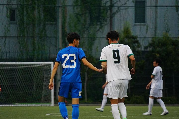 「フルタイムで働いてから練習」首位撃破クラブの大卒ルーキーが語るコンディション調整の難しさ