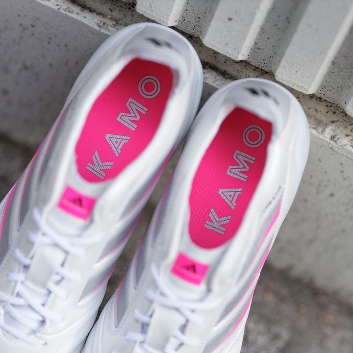 部活生の味方！adidas最新サッカースパイク、“ホワイト×ピンク”の別注カラーが本日18時より再販決定