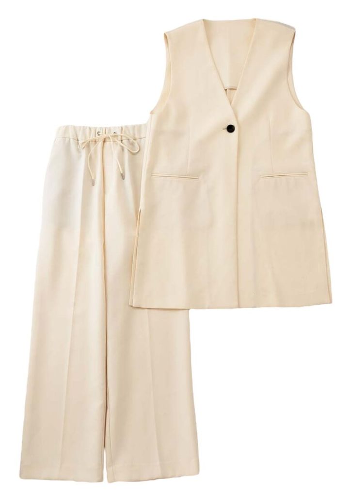 ジレ¥10,450、パンツ¥7,590／ともにアバハウス マヴィ（アバハウス インターナショナル オンラインストア）