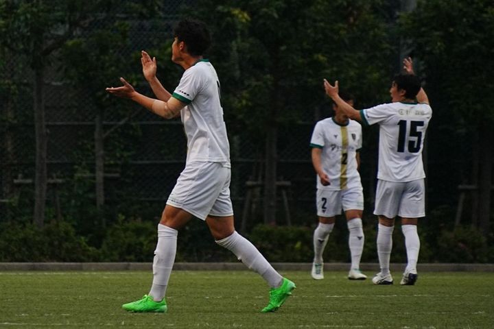 Jリーガーになった同期との差「俺は地域リーグです。だけど…」今季出身地帰還の23歳FWが語る夢