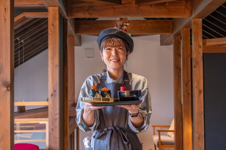 「信玄餅」が味わえる、富士山を望むカフェ「富士吉田金精軒 富士茶庵」へ